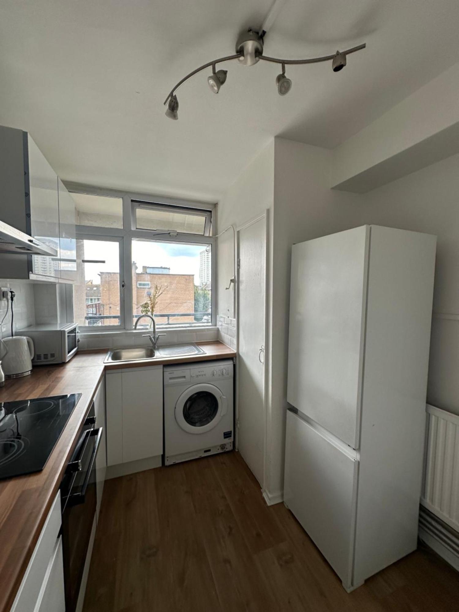 Shared In A Luxury 3 Bedroom Flat In Aldgate, E1!central * Londres