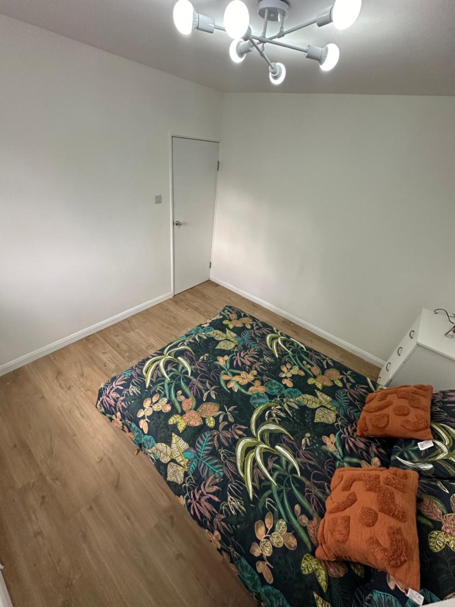 Shared In A Luxury 3 Bedroom Flat In Aldgate, E1!central *